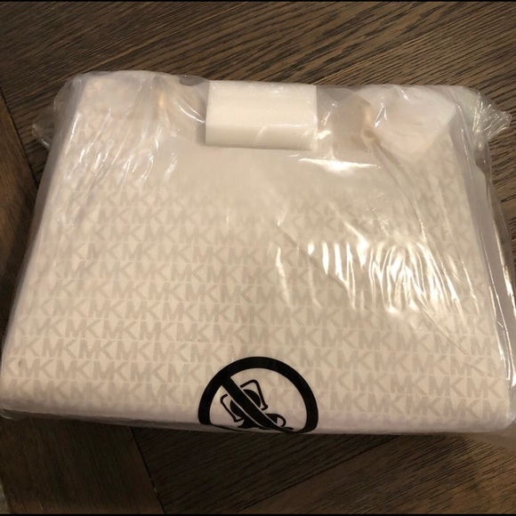 Michael Kors large Sofia tote purse - Picture 3 of 7